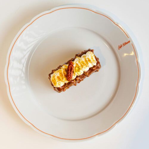Pecan Caramel Cake